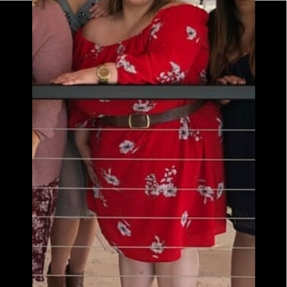 Beautiful red floral off the shoulder dress - Picture 5 of 6